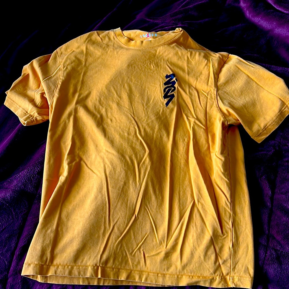 Orange Zion jordan tee size Large